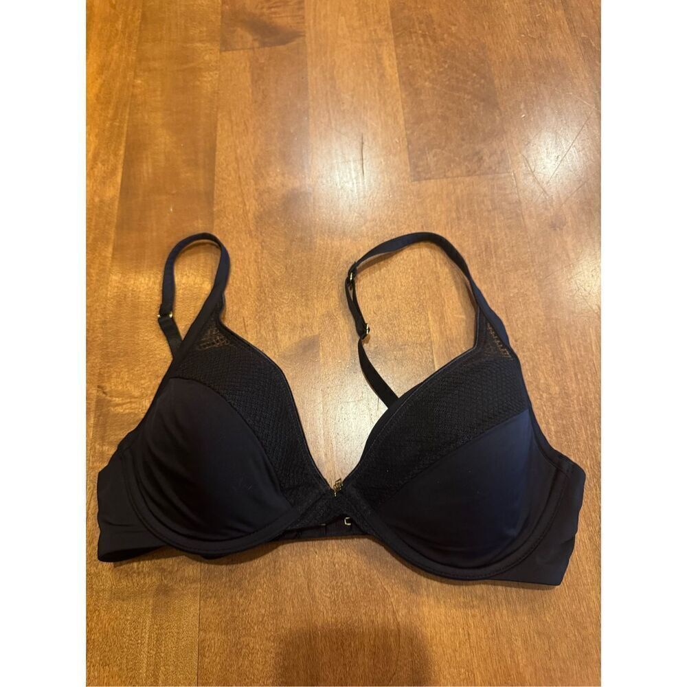 Woman’s Thirdlove bra size 32C black